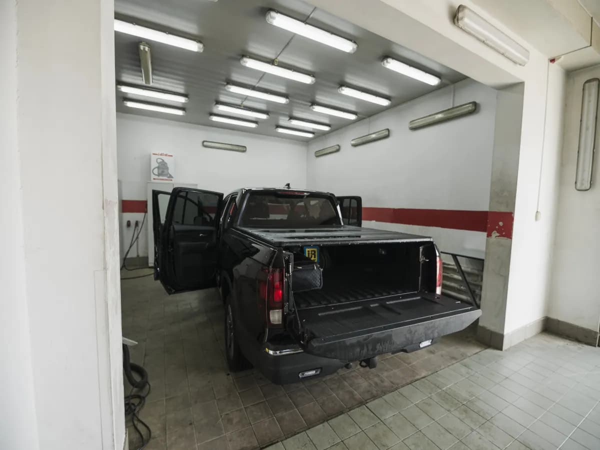 Jakie oświetlenie do warsztatu - uniknij najczęstszych błędów