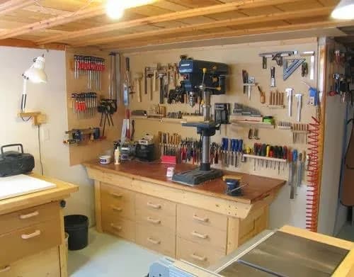 Jak urządzić warsztat w piwnicy - uniknij najczęstszych błędów